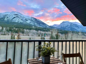 Stunning Silver Creek 1Br Mtn view penthouse